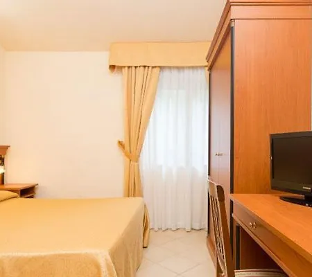 Hotell Fruit Village Tropea Baia Delle Sirene Briatico