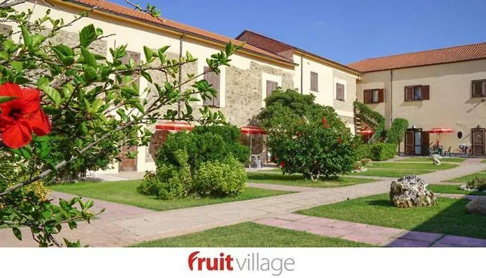 מלון Fruit Village Tropea Baia Delle Sirene בריאטיקו