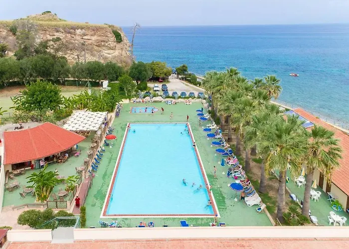 Fruit Village Tropea Baia Delle Sirene מלון *